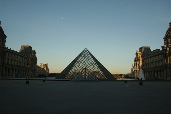 Louvre.